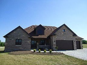 2nd image of 8611 W Blackthorne Way