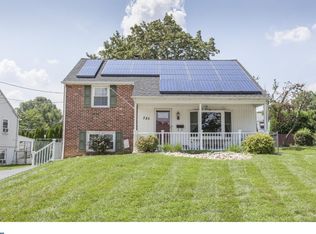 325 Rolling Creek Rd, Swarthmore, PA 19081