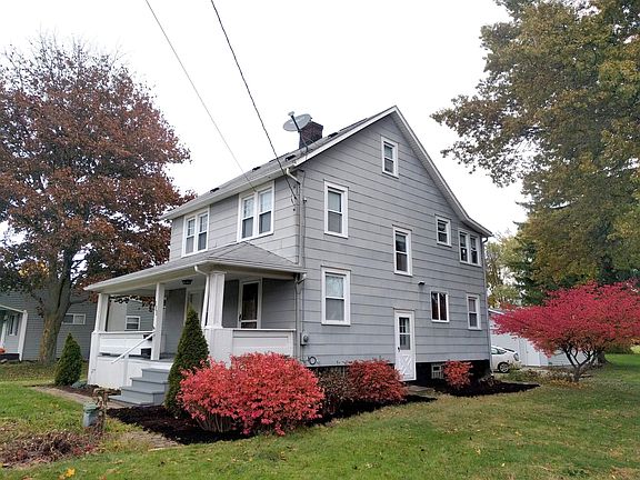 2nd image of 136 Northwest Ave