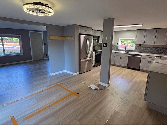 5th image of 1604 Fones Road SE