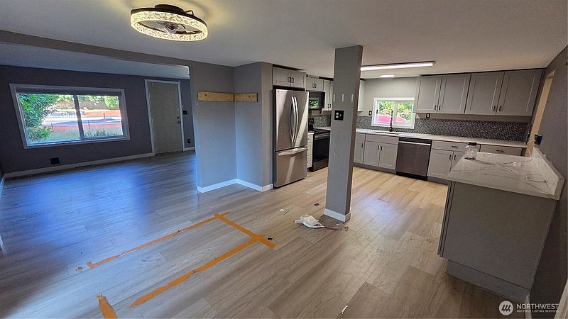 5th image of 1604 Fones Road SE