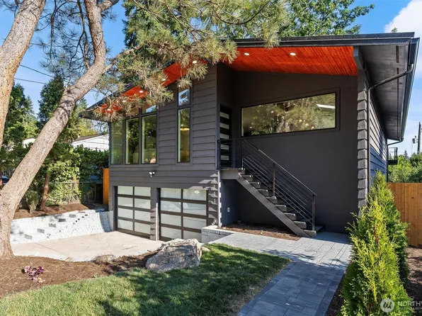 1741 NE 105th Street, Seattle, WA 98125