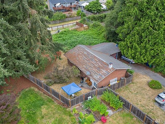 2nd image of 6565 125th Ave NE