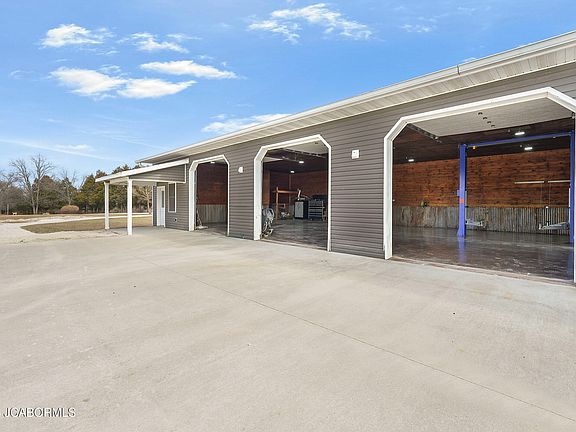 4th image of 3411 Richland Heights Rd