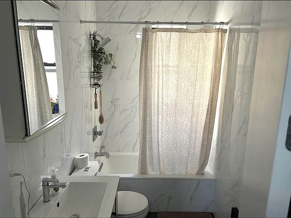 5th image of 633 E 16th St #Bb