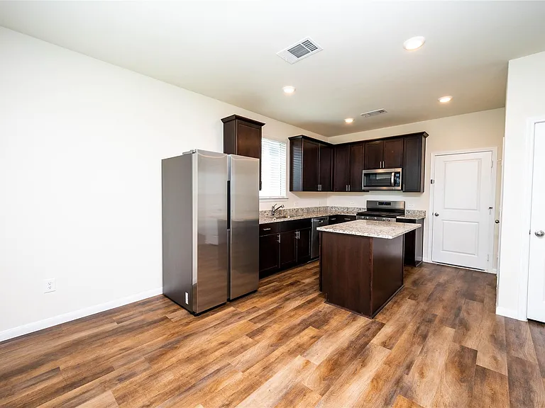 11723 Armadale Dr — Photo 9