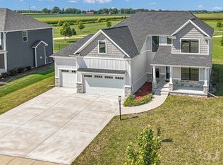 4812 Oakdale Dr, Champaign, IL