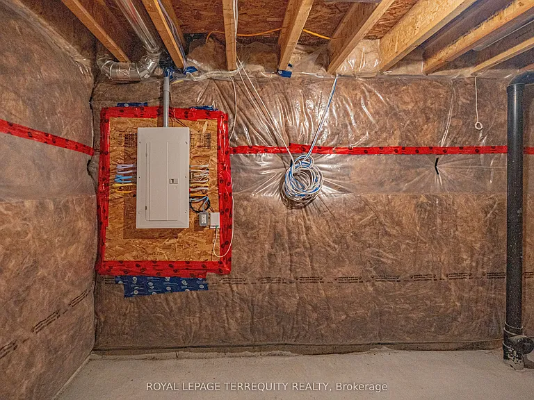 27 Clipper Ln — Photo 20