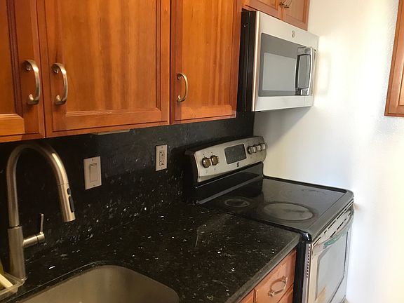 4th image of 2092 Kuhio Ave APT 1605