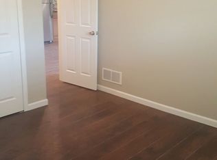 146 Trealout Dr APT 4, Fenton, MI 48430