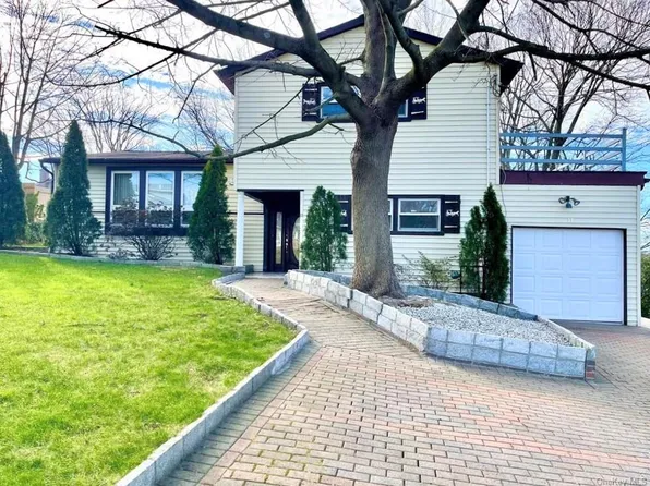 11 Skytop Rd, Scarsdale, NY 10583