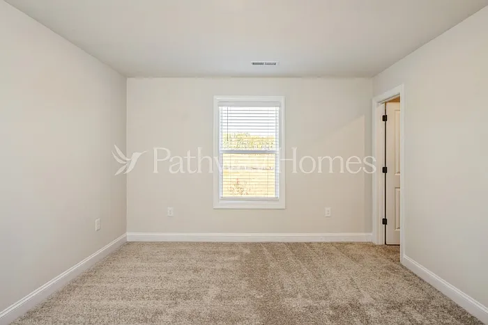118 Wembury Ln — Photo 15