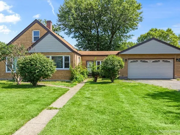 8009 S 87th Ave, Justice, IL 60458