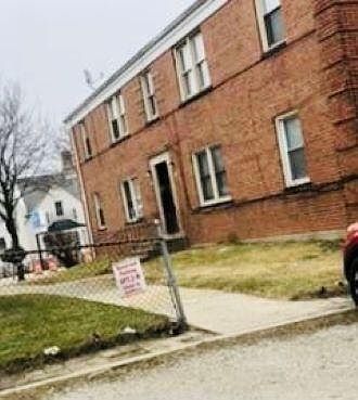 3rd image of 7648 S Jeffery Blvd Unit 2W