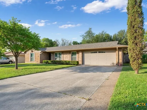 214 W Mockingbird Ln, Harker Heights, TX 76548