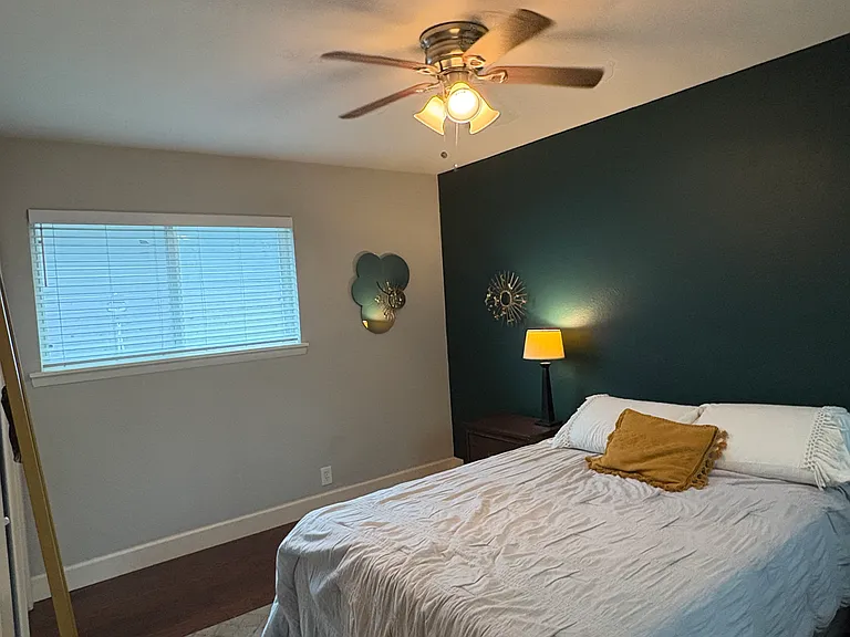 Back bedroom