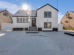 39 Layton Street, Freeport, NY 11520