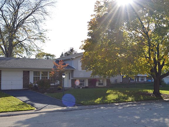 4th image of 475 Andrew Ln