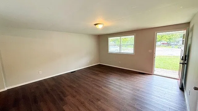 4 bed, 1.5 bath, 1710 sqft, $1,625 — Photo 3