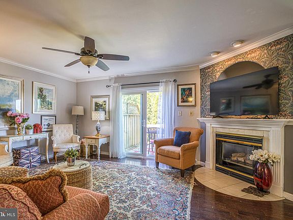 3rd image of 3 Laurelgate Pl