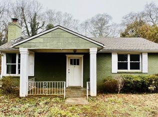 9 Ridgeway Dr, Greenville, SC 29605