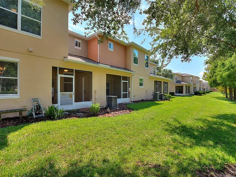 1220 Priory Cir — Photo 48