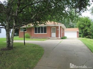 6119 Rochester Rd, Troy, MI 48085