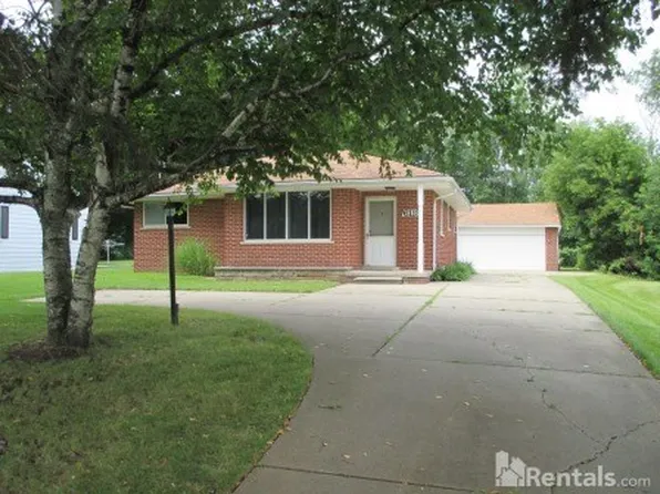 6119 Rochester Rd, Troy, MI 48085