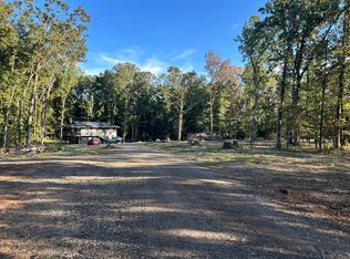 840 Artesia Rd, Starkville, MS 39759