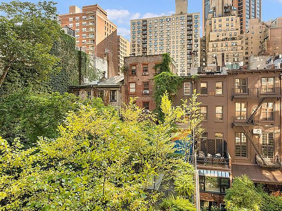 5th image of 114 E 36th St APT 4