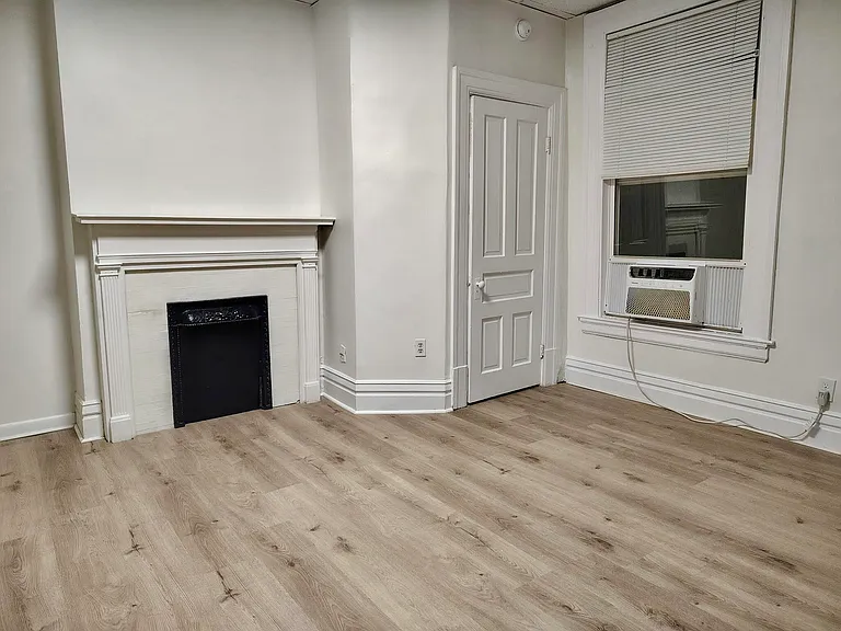 160 Constitution St #7 — Photo 3