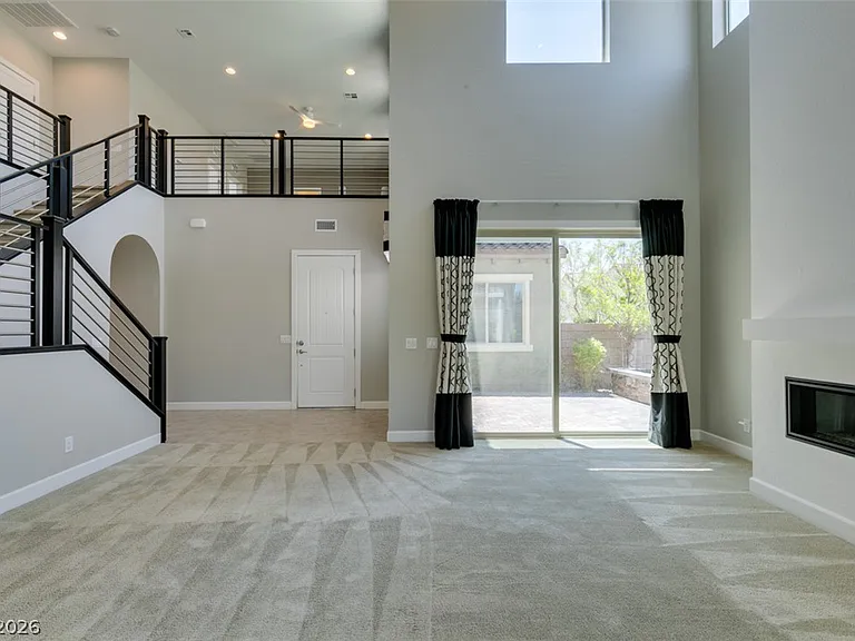1027 Whitworth Ave — Photo 14