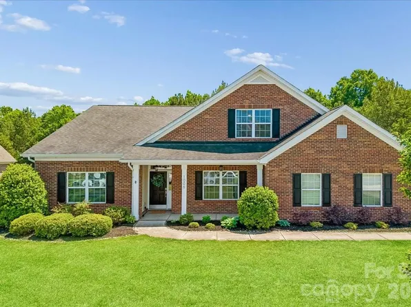 1006 Spring Rose Ln, Matthews, NC 28104