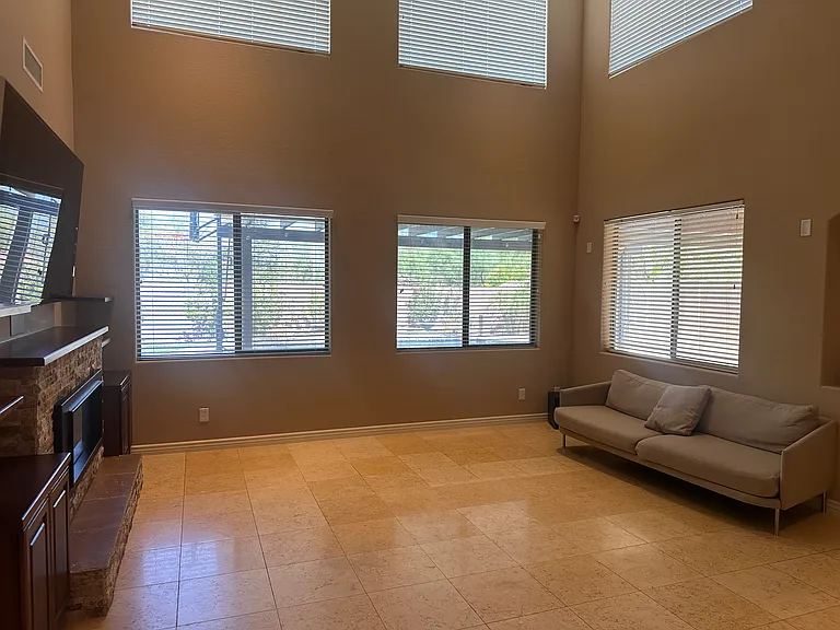 22922 N 40th Pl — Photo 1
