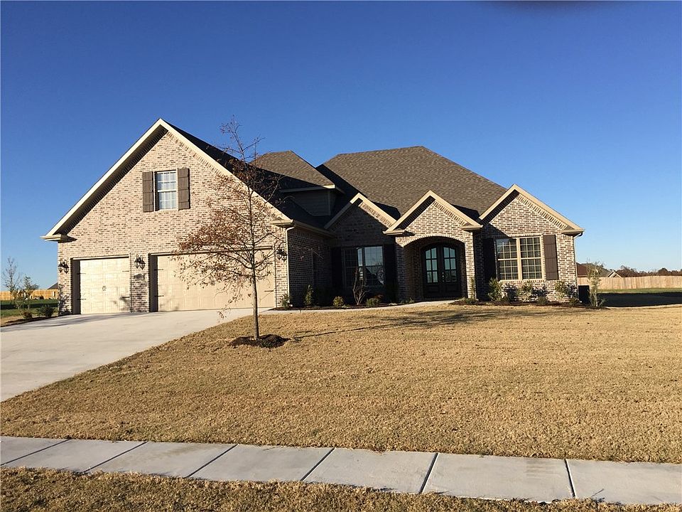 1st image of 420 Twin Falls Pl