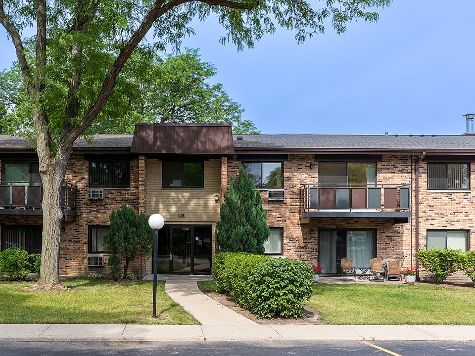 1st image of 2618 N Windsor Dr Unit 204