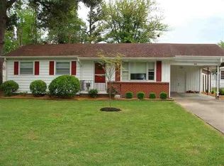 216 Calvert Dr, Paducah, KY 42003