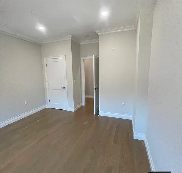 14 Mount Hood Rd #5 — Photo 11