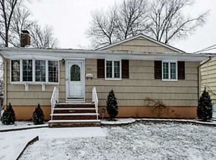 122 Fiume St, Iselin, NJ 08830