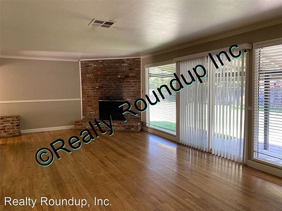 5th image of 8306 N Solano Ave