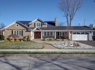 85 Brompton Rd, Garden City, NY 11530