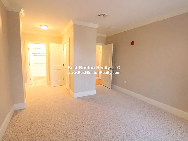 286 Main St #104 — Photo 12