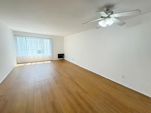 11840 Venice Blvd #103 — Photo 3