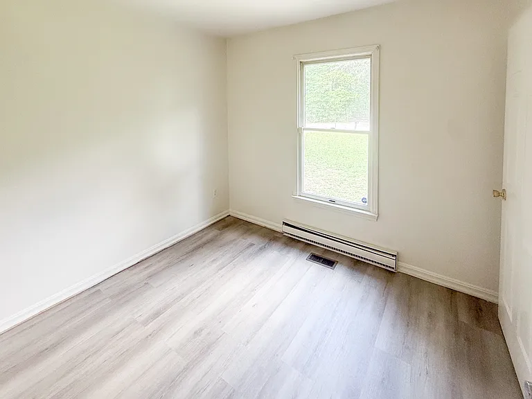 496 Lancaster Creek Dr — Photo 12
