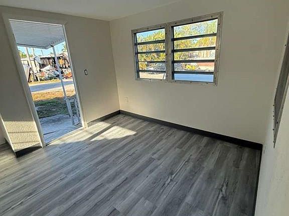 3rd image of 102 Amber AVE