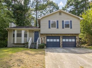 4095 Tanglewood Rd, Snellville, GA 30039