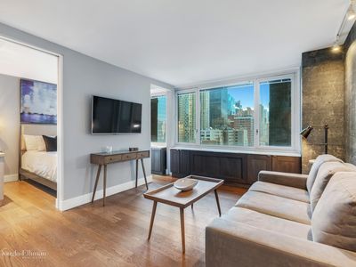 322 W 57th St APT 25P, New York, NY, 10019