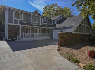 1425 E Brendonwood Rd, Derby, KS 67037