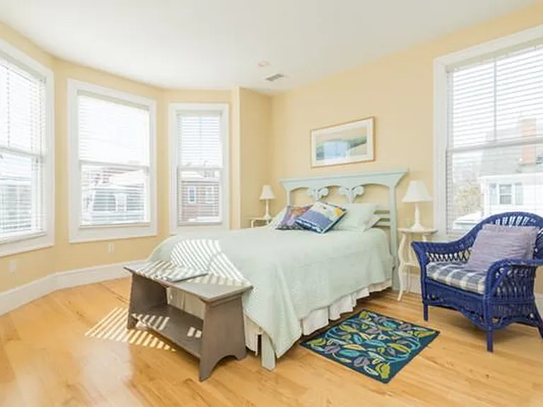 225 Morrison Ave — Photo 7
