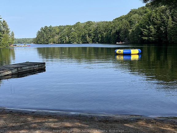 2nd image of 18 Ferris Rd